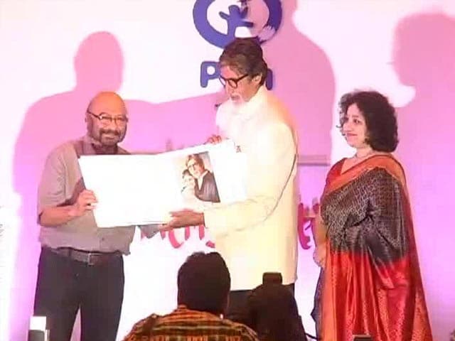 Video : Big B celebrates being <i>babul</i> to a daughter