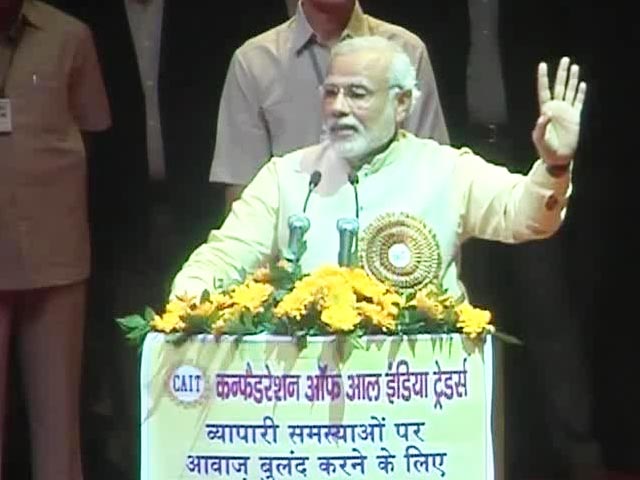 Narendra Modi bats for e-commerce, says traders more risk taking than soldiers