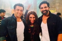 Salman Khan, Akshay Kumar to team up for <i>Fugly</i> Salman Khan, Akshay Kumar to team up for <i>Fugly</i>