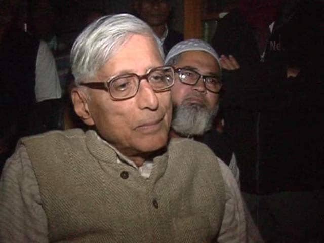 Author Rajmohan Gandhi Breaks Down Over "Filthy  Lies" About Jawahar Lal Nehru