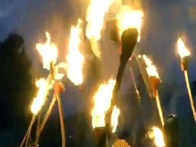 बिहार में जेडीयू ने निकाला मशाल जुलूस