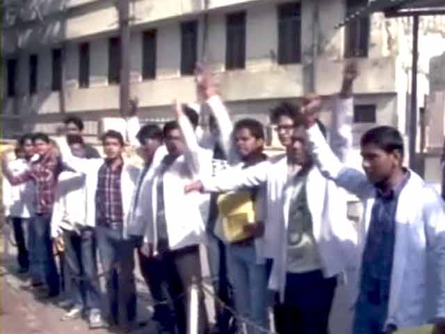 Videos : यूपी में जूनियर डॉक्टरों की हड़ताल, मरीज बेहाल