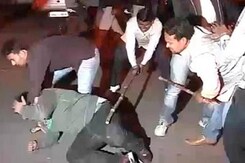 लखनऊ में भी भिड़े भाजपा-आप कार्यकर्ता लखनऊ में भी भिड़े भाजपा-आप कार्यकर्ता