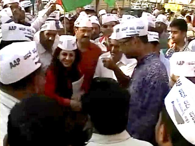 Video : In Bangalore, where Anna rallies were hits, AAP hopes for support