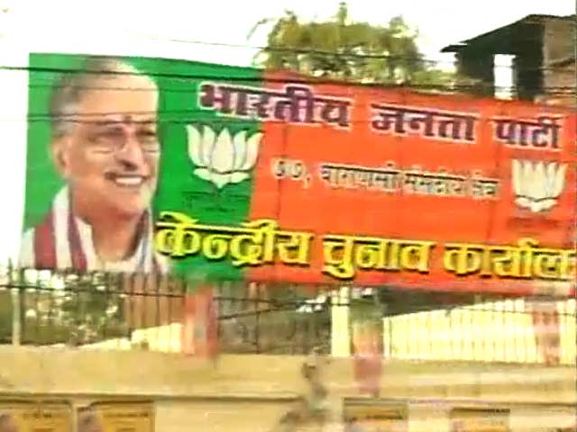 बनारस में डॉ जोशी का प्रचार जारी