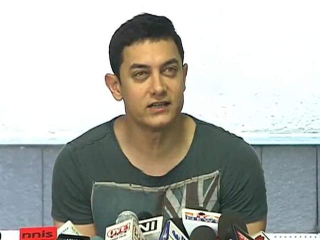 Aamir gets candid over cake