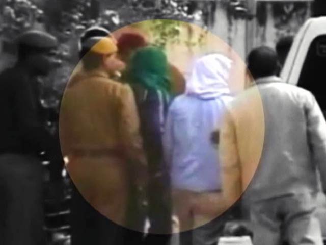 इंडिया नौ बजे : दिल्ली गैंगरेप के दो दोषियों की फांसी पर स्टे