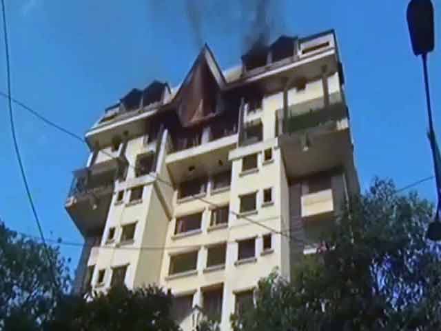 ठाणे में बहुमंजिला इमारत में आग, दो की मौत