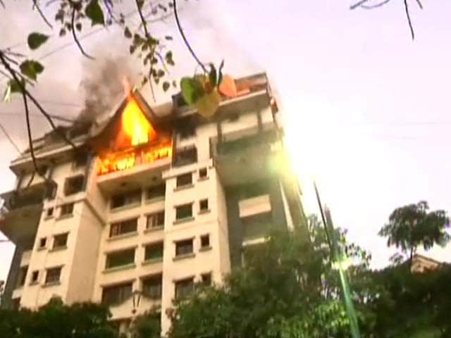 Video : Two feared dead in Thane building fire