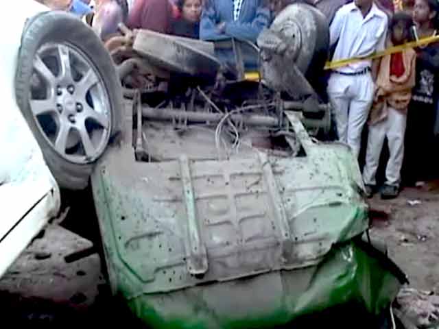 दिल्ली : तेज रफ्तार कार से कुचलकर दो की मौत