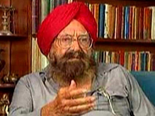 Video : Khushwant Singh, noted author and journalist, dies at 99