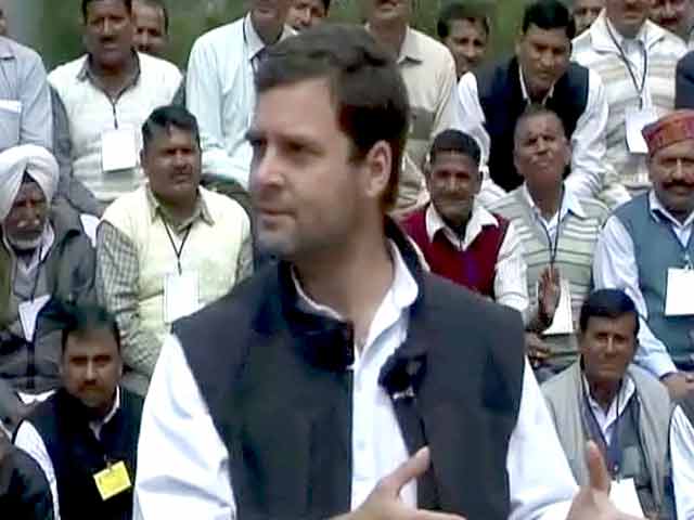 पूर्व सैनिकों से कांगरा में मिले राहुल गांधी
