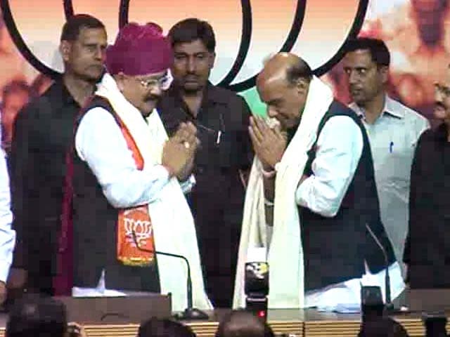 Video : Congress leader Satpal Maharaj, a former Union minister, quits party to join BJP