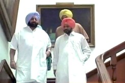 मिशन 2014 : अमृतसर में अरुण जेटली और अमरिंदर सिंह की टक्कर मिशन 2014 : अमृतसर में अरुण जेटली और अमरिंदर सिंह की टक्कर