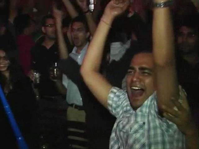 Fans give three cheers to India after win over Pakistan