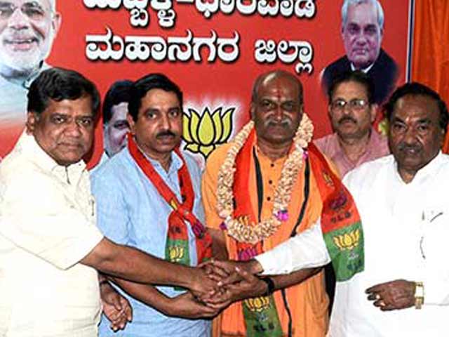 Video : Why pub-attacker Pramod Muthalik was Karnataka BJP's 'necessary evil'
