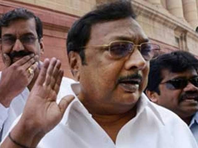 Alagiri, benched by the DMK, now expelled by his father