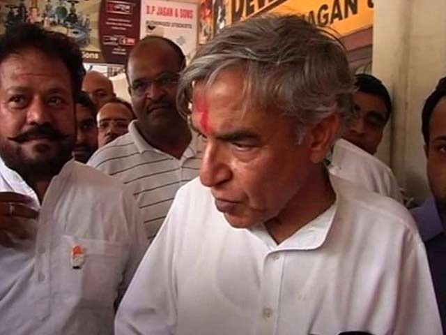 Candidate Pawan Bansal, linked to scam, is open to being stoned
