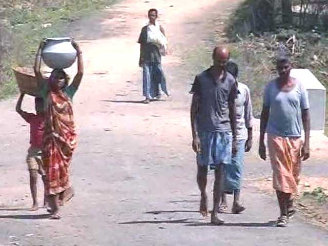 Video : Elections in the shadow of Naxalism in this village in Jharkhand