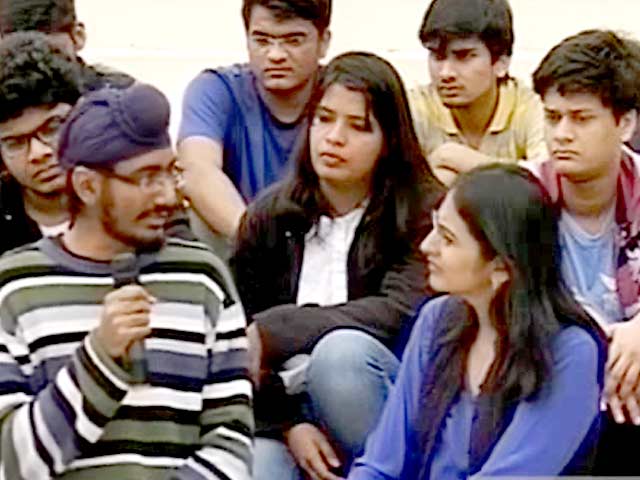 Political <i>gupshap</i> at IIT