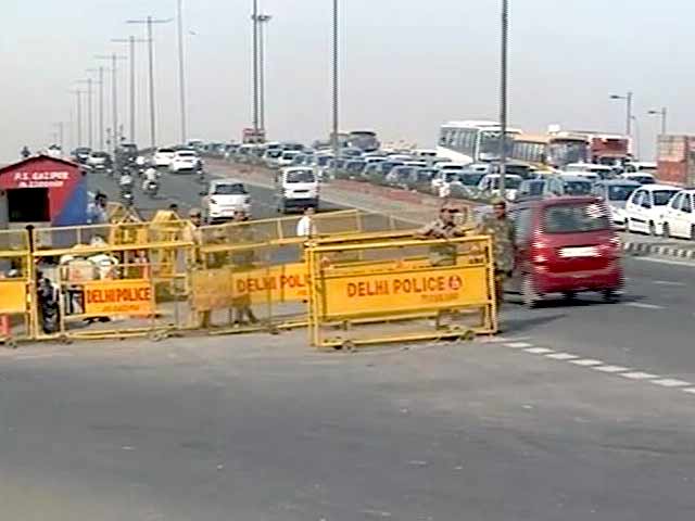 विरोध-प्रदर्शन के चलते एनएच-24 के कुछ हिस्से बंद