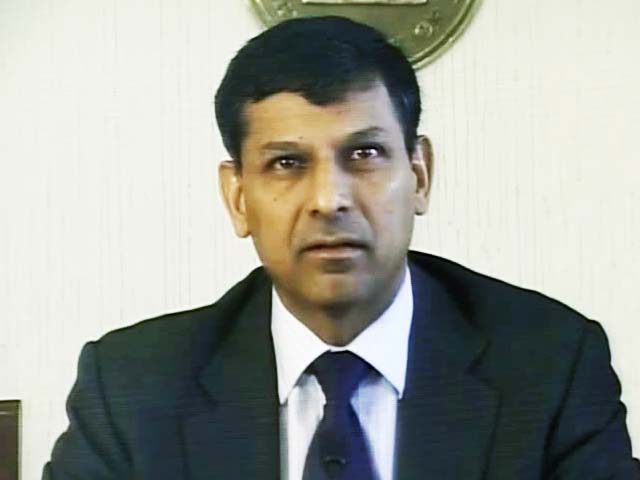 Video : RBI pauses on repo rate, as inflation cools