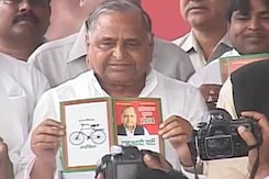 Mulayam's 'upper caste' manifesto promise Mulayam's 'upper caste' manifesto promise