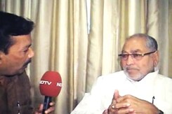 नरेंद्र मोदी के प्रचार से दूर उनका परिवार नरेंद्र मोदी के प्रचार से दूर उनका परिवार