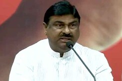 भाजपा नेता अशोक प्रधान सपा में शामिल भाजपा नेता अशोक प्रधान सपा में शामिल