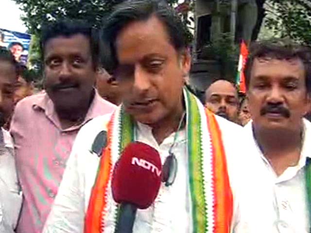 High decibel campaign with caste overtones in Thiruvananthapuram