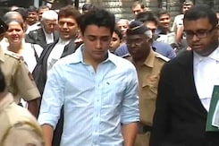 Court to revise drinking age after Imran's petition Court to revise drinking age after Imran's petition