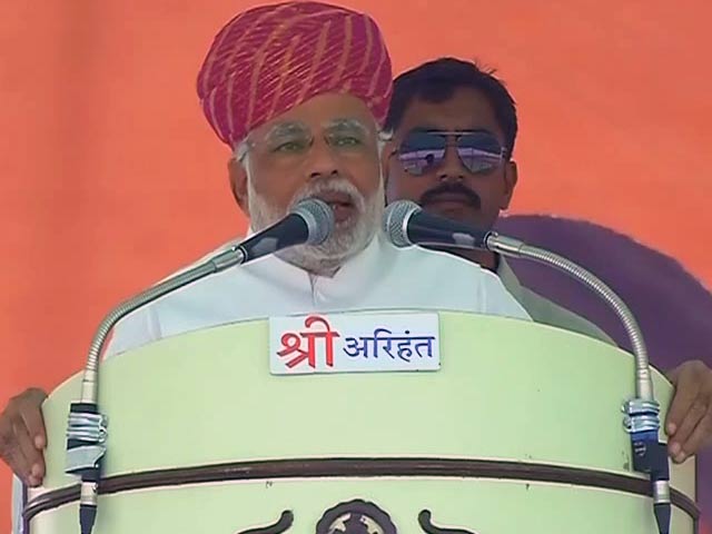 भरोसा हो तो मुझे वोट देना, वरना मत देना : बाड़मेर में नरेंद्र मोदी