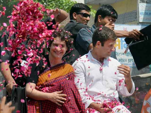 Video : Rahul to file nomination in Amethi, Priyanka joins him for roadshow