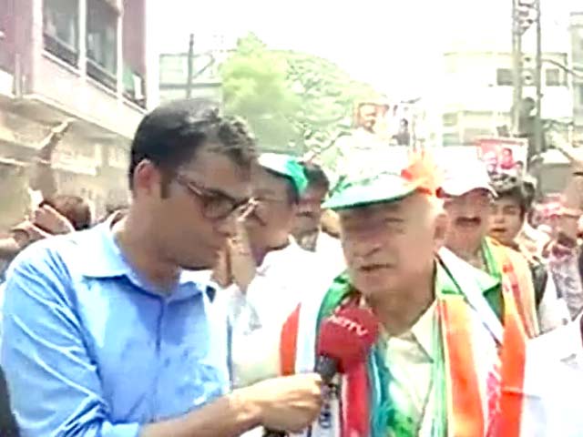 महाराष्ट्र में मोदी की लहर नहीं : सुशील शिंदे