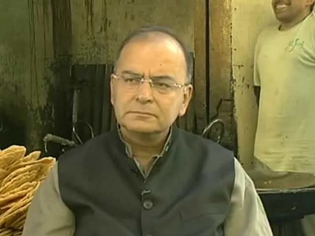 There will be no sparing, no witchhunt: Jaitley on Vadra