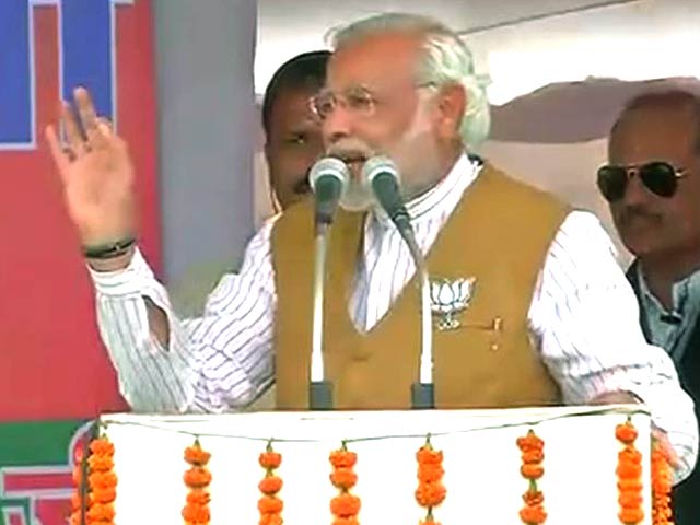 Heard about 2G, now we hear about jijaji: Narendra Modi's swipe at Robert Vadra