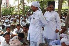 खाप ने बदली 700 साल पुरानी परंपरा खाप ने बदली 700 साल पुरानी परंपरा