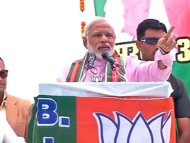 Video : 'Rahul bhaiya' checks out poor homes like tourists visit the Taj: Narendra Modi