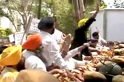 कैप्टन अमरिंदर के बयान के विरोध में सिखों का कांग्रेस मुख्यालय पर प्रदर्शन कैप्टन अमरिंदर के बयान के विरोध में सिखों का कांग्रेस मुख्यालय पर प्रदर्शन