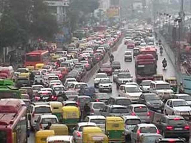 Video : 'Indian roads are giant killers', says Supreme Court; appoints panel for safety