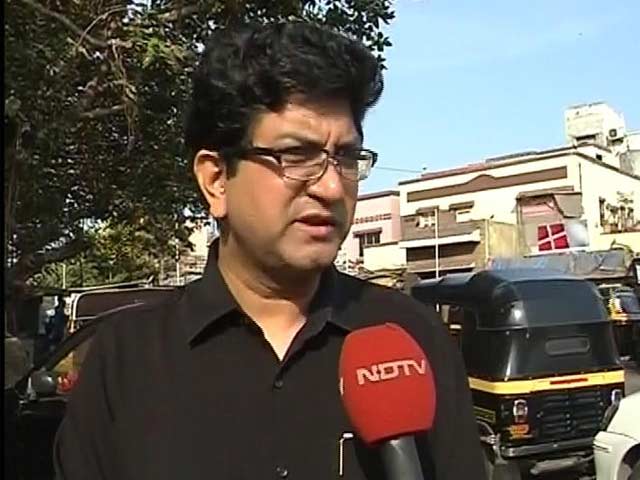 Mumbaikars do not take voting seriously: Prasoon Joshi