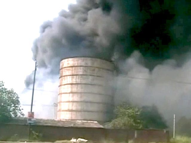 कानपुर में तेल फैक्टरी में आग