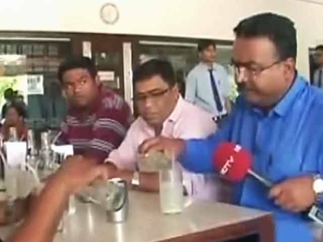 बाबा का ढाबा : गुजरात के भरूच के लोगों की राय