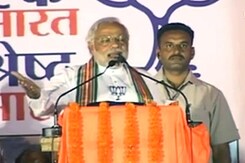 Mamata has shattered the dreams of Bengal: Narendra Modi Mamata has shattered the dreams of Bengal: Narendra Modi