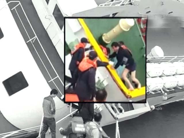 Video : कैमरे में कैद : डूबते जहाज को छोड़कर भाग गया था कोरियाई कप्तान