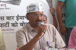 Environment of fear being created in Varanasi: Kejriwal on attack on AAP volunteers Environment of fear being created in Varanasi: Kejriwal on attack on AAP volunteers