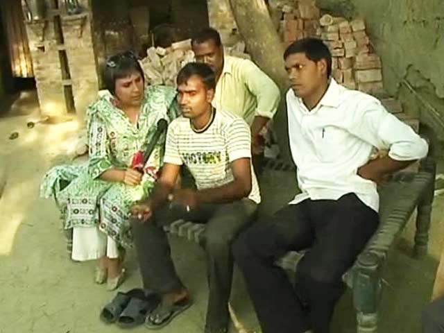 Amethi <i>Chai Stop</i>: Tough Questions for the Gandhis