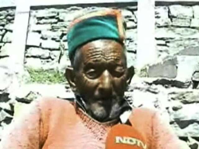 मिलिए देश के पहले वोटर से