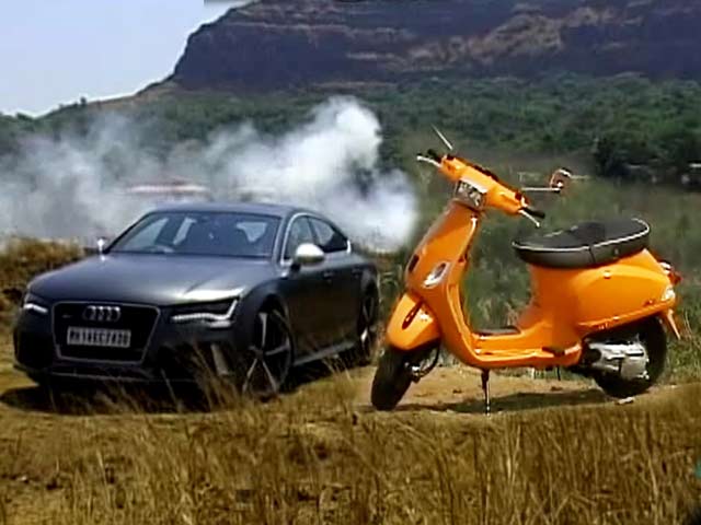 Audi's Femme Fatale: RS7 & Vespa's Boyride!