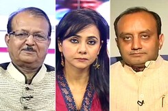 कुरुक्षेत्र : यूपी में कैसे खुलेंगी सियासत की परतें? कुरुक्षेत्र : यूपी में कैसे खुलेंगी सियासत की परतें?